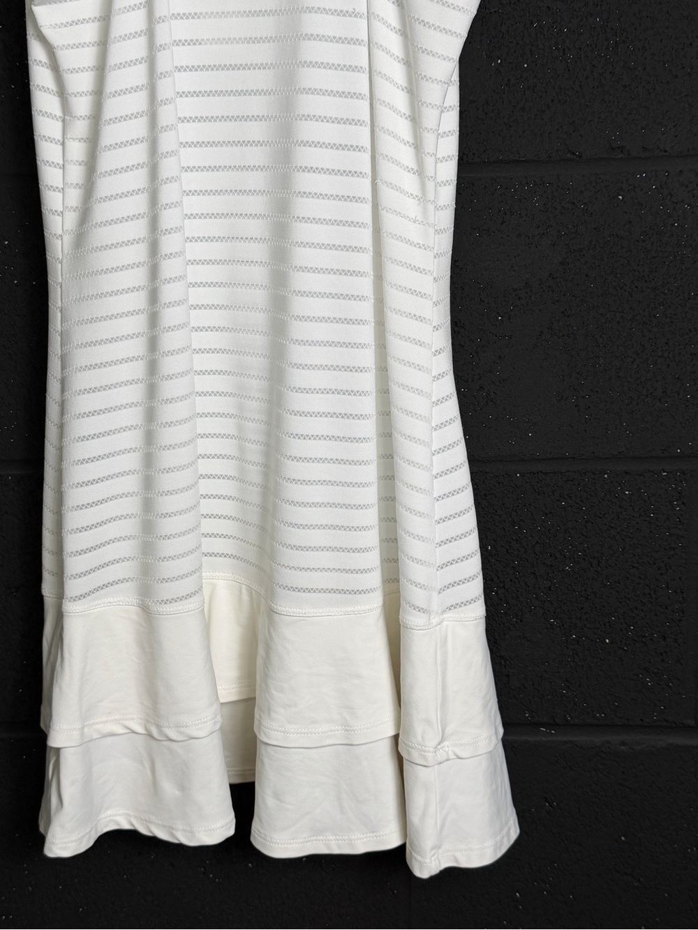 Lija White Zip-Front Sleeveless Tennis Dress -medium - Picture 12 of 16